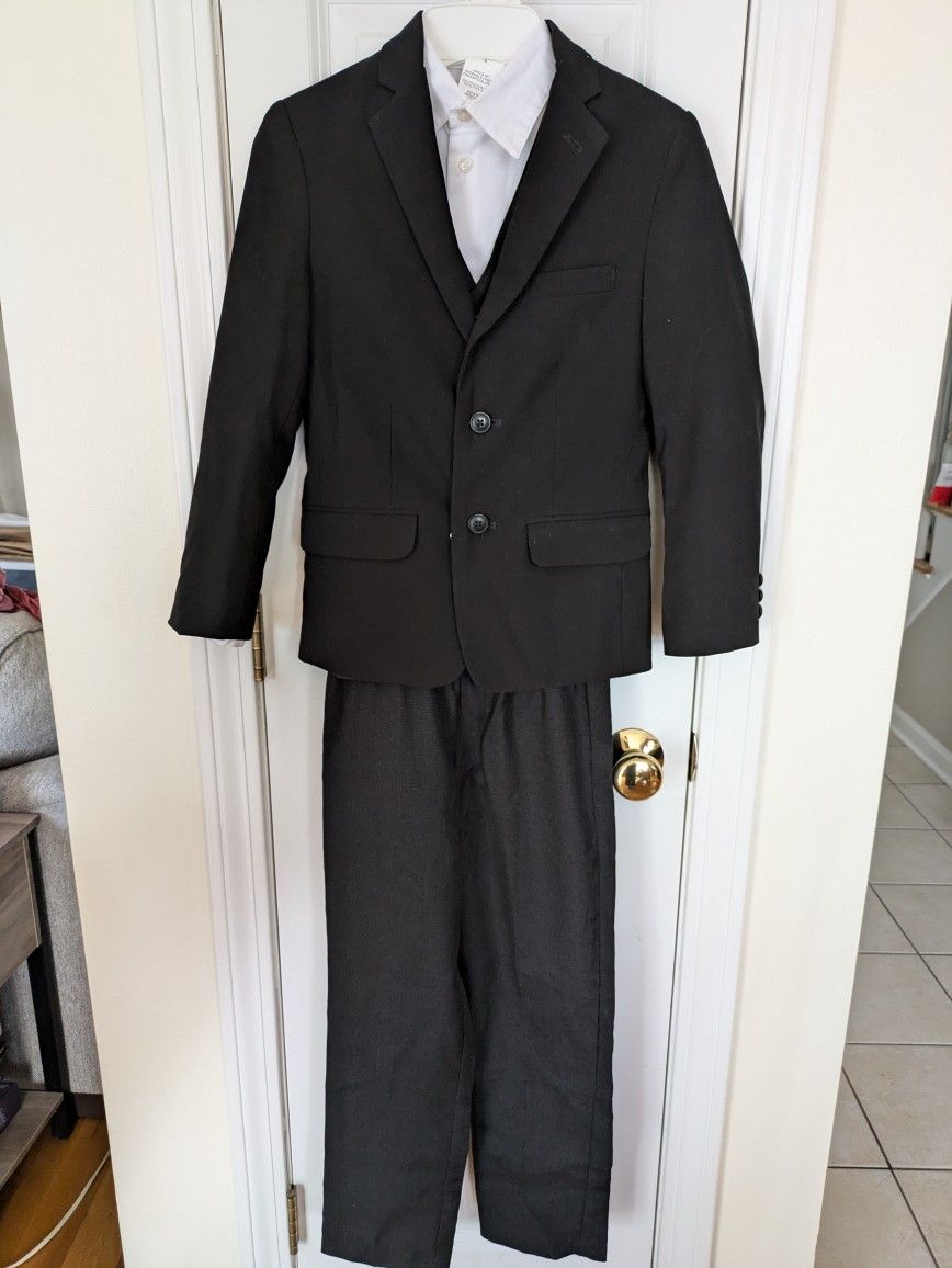 Boys 4 piece Suit Size 8