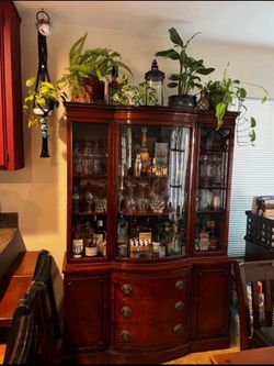 Display cabinet liquor cabinet