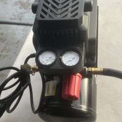 Husky Compressor 2 Gallon 40psi