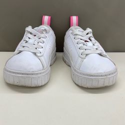 Children’s puma shoes item on 726 (Shopgoodwill)