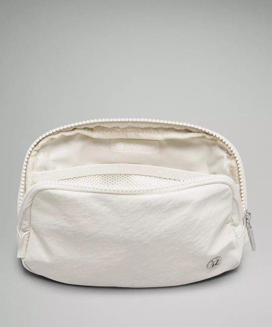 Lululemon Everywhere Belt Bag - Bone(White)