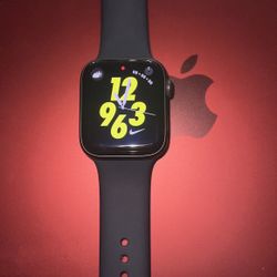 Apple Watch SE 