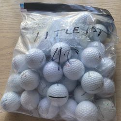 40 Titleist used Golf Balls