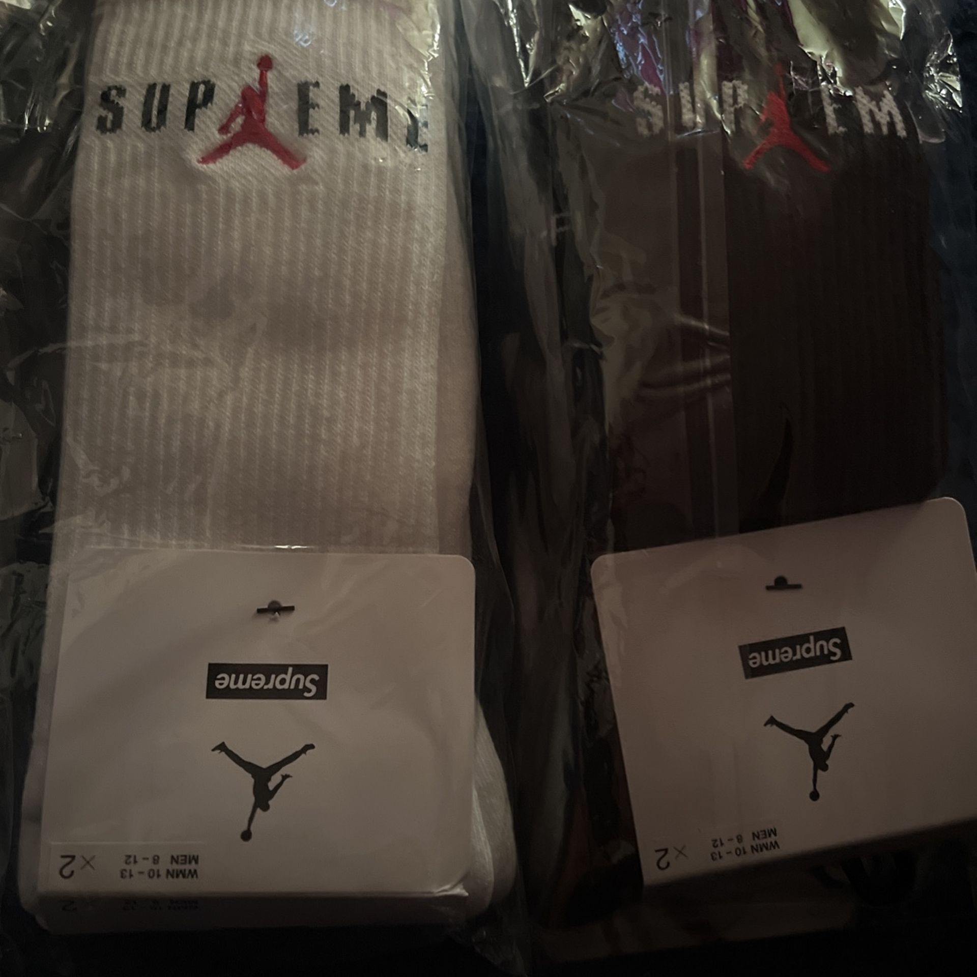 Jordan x Supreme Socks 🧦