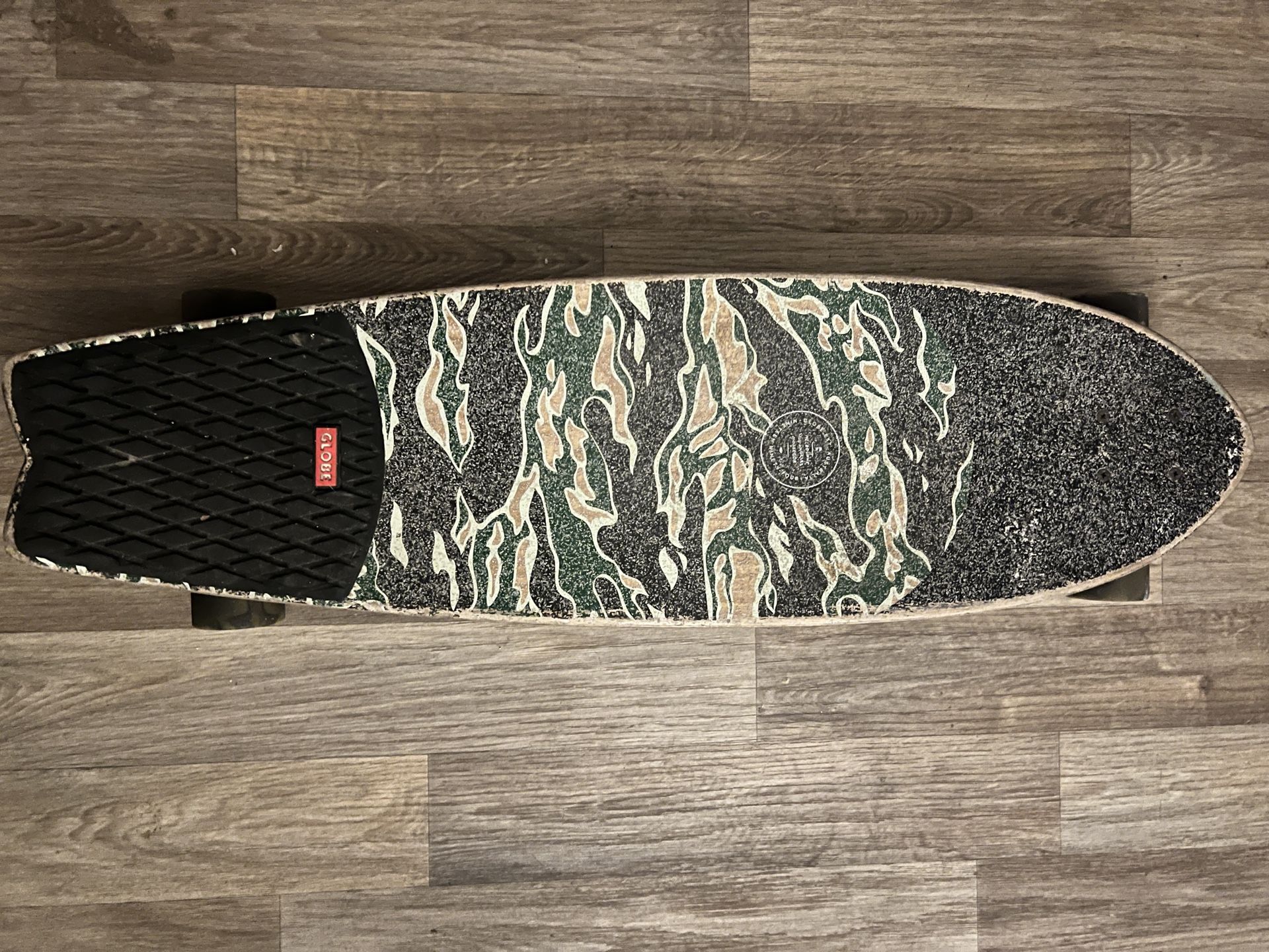 Globe Cruiser Skateboard - Tiger Camo
