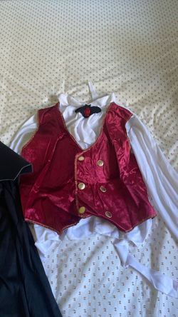 Vampire Costume - kids Sz L (11-14)