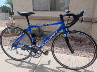700x23c. SCHWINN FAST BACK UNISEX ROAD RACING BIKE. SMALL. ALUMINUM. EXCELLLENT CONDITION WITH FRESHLY TUNE UP 👌🏼