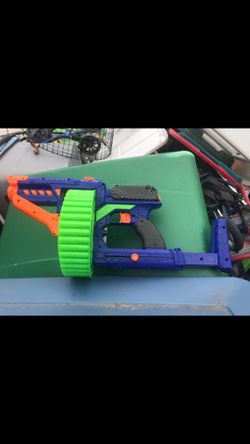 Kids play Nerf machine gun only $20