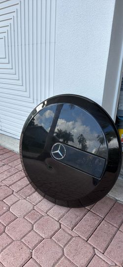 2019–2025 Mercedes-Benz G Wagon OEM Rear Spare Wheel Cover