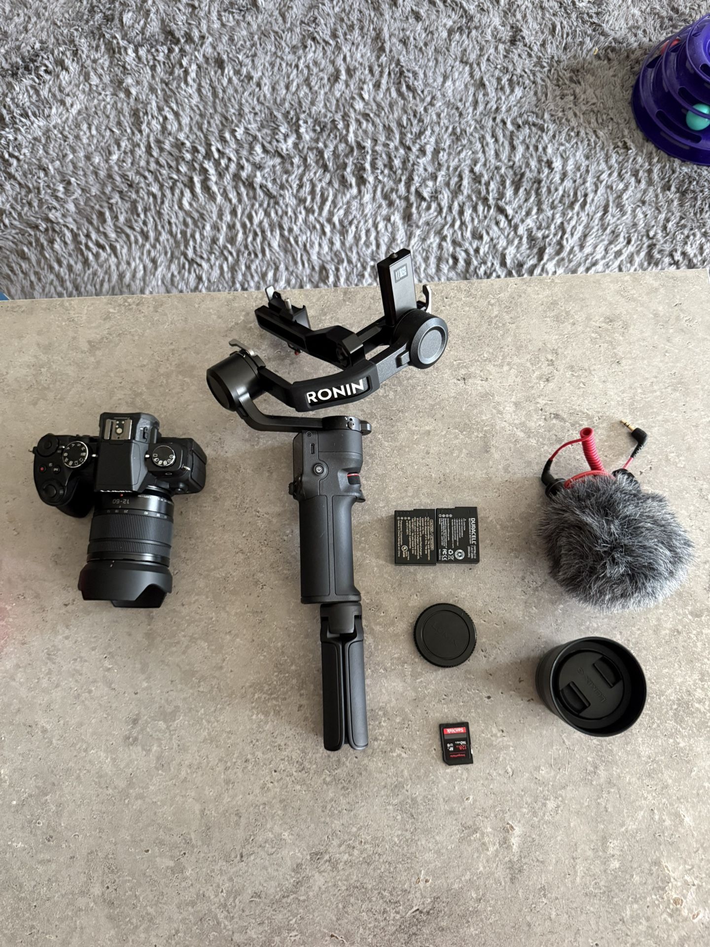 Panasonic Lumix G85 + Accessories