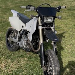 2009 Suzuki DRZ400SM