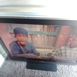 60 Inch Sanyo W Remote, Can Deliver For Xtra $5
