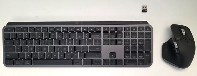 Logitech MX keys (keyboard)+MX Master 3S (mouse) combo w Bolt receiver