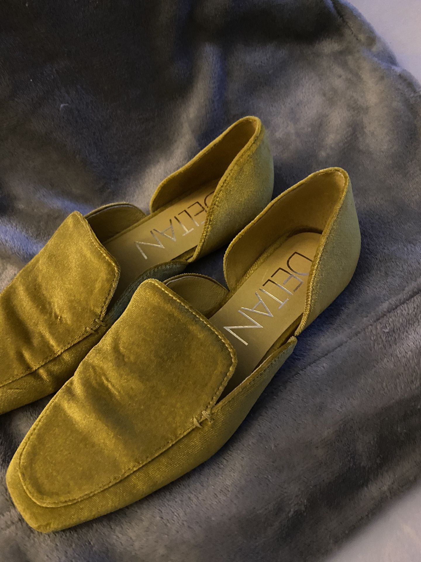 Ladies Flats