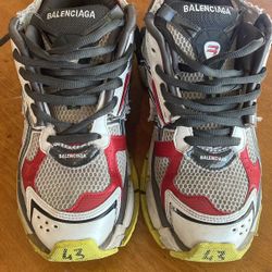 balenciaga runners (read description)