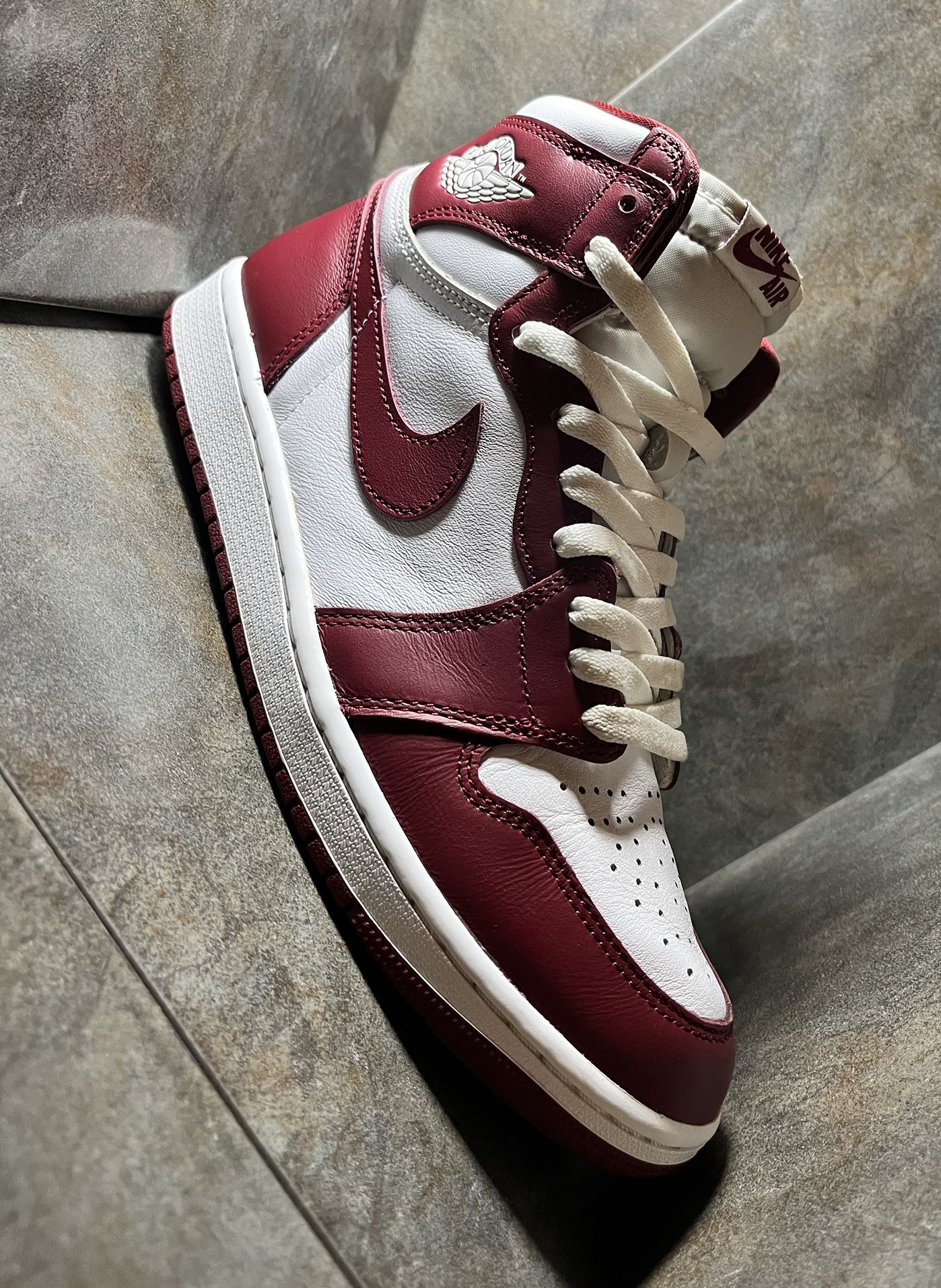 Air Jordan 1 Retro OG High Artisanal Red
