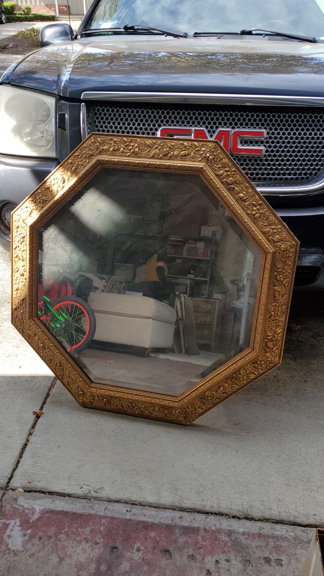 Large antique gold mirror , no damage 3ft x 3.5ft