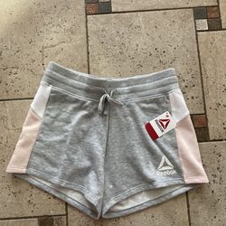 NWT Reebok Women Shorts Size M