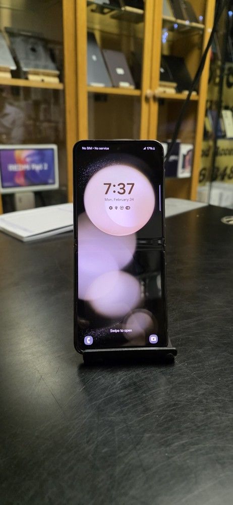 Samsung Galaxy Z Flip 5 5G Unlocked 256gb