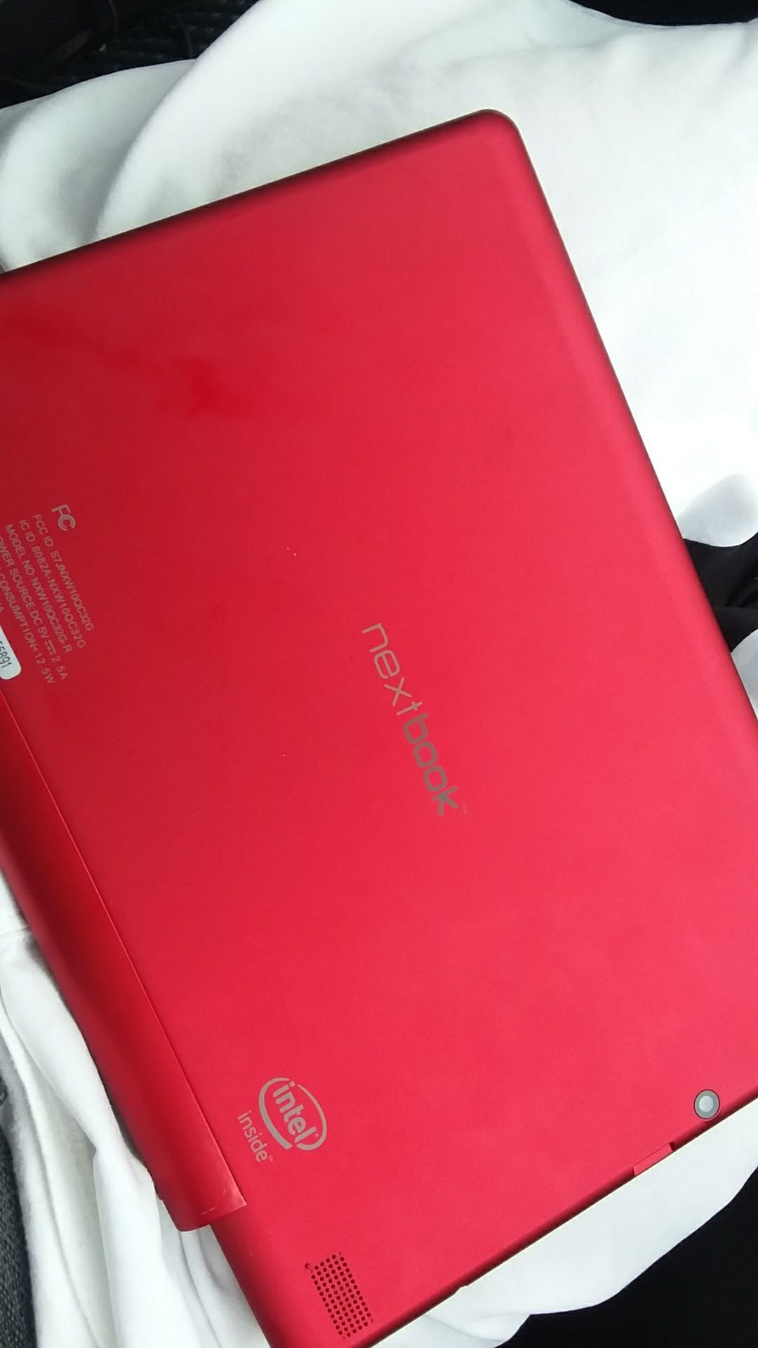 Red Nextbook Mini Laptop /Tablet Touchscreen.