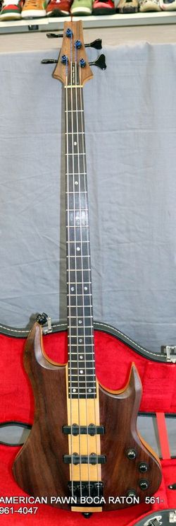 InnerWood Custom/NTB (neck-through) 4-string “Jazz-type” bass Guitar  24 frets, 38mm nut width, 34" scale length weighs 4.4kg's  Used Guitar 