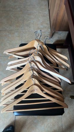 Wood hangers high quality