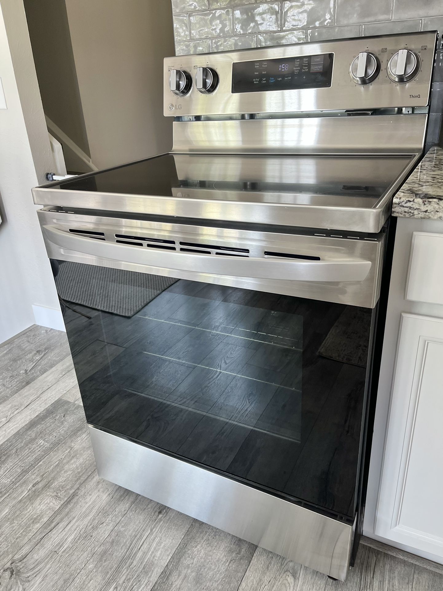 LG Smart Wi-Fi Enabled Electric Range Oven with AirFry EasyClean