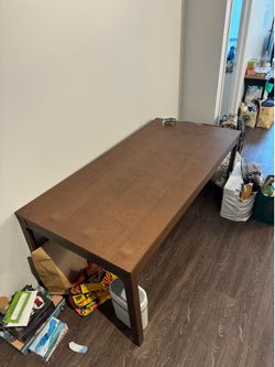 Brown fine wood extendable dining table