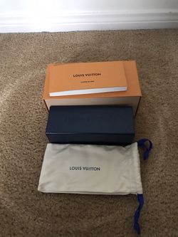 Louis Vuitton Twister Azur Sunglasses for Sale in Canyon Country, CA -  OfferUp