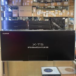 Fujifilm X-T5 With 18-55mm Lens