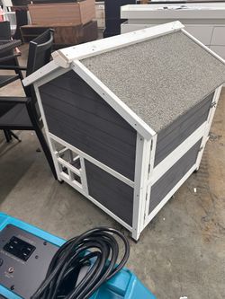 Outdoor Cat House Weatherproof, Feral Cat Shelter for Multiple Cats, 2-Story Large Outdoor Wooden Cat House