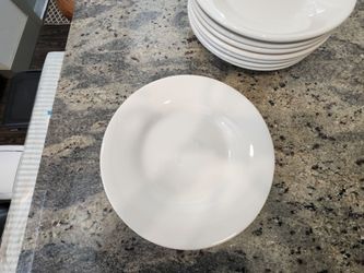 Pottery Barn Dinner Plates Set of 8