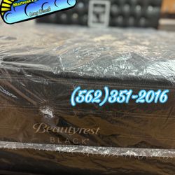 Beautyrest EXTRA FIRM QUEEN mattress And Box Set 