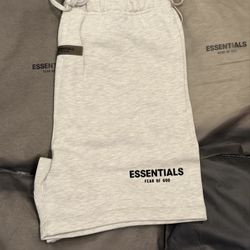 Essentials Shorts