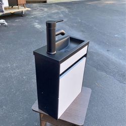 Brand New Wall Mounted Vanity , 15” Small Bathroom Vanity, Floating Bathroom Vanity With Top