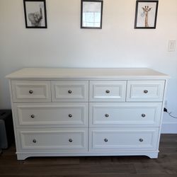 Pottery barn 8 Drawer Dresser + Dresser Top Changing Station 