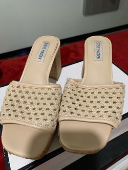 🤎✨ STEVE MADDEN NUDE PLATFORM HEELS – CHIC & STYLISH! ✨