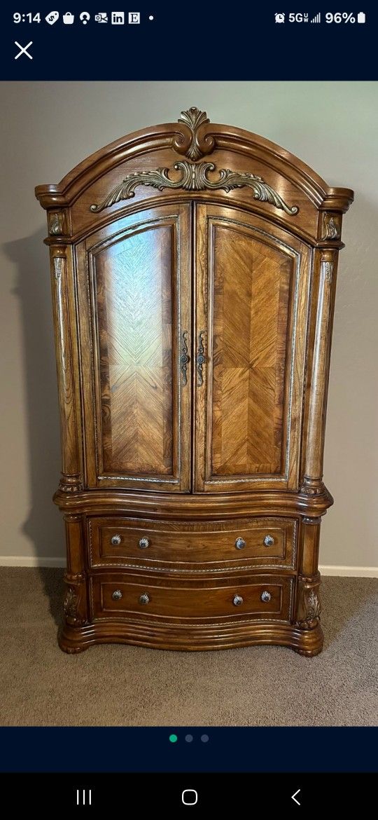 Cabinet Armoire Cash Or Trade