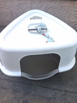 Corner Hooded Cat Litter Box