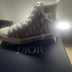 Dior Converse  Brand New 