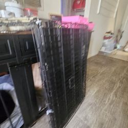 MEDIUM DOG KENNEL