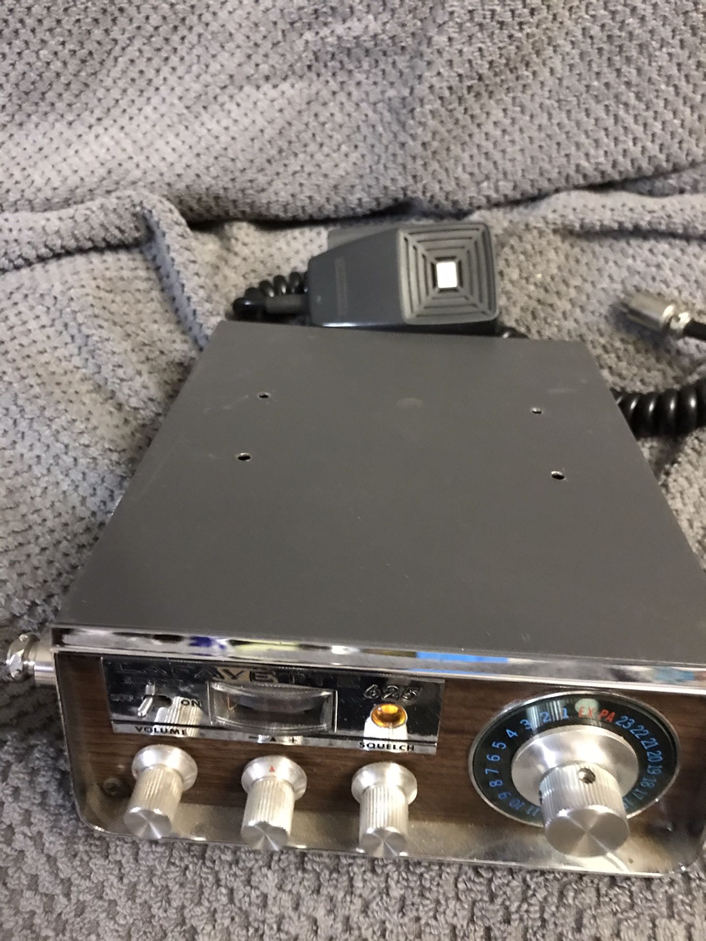 Lafayette 625 CB Radio