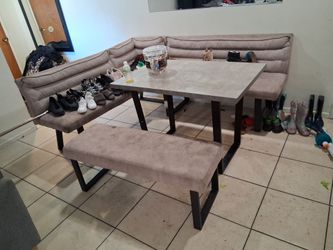 Corner table with bench