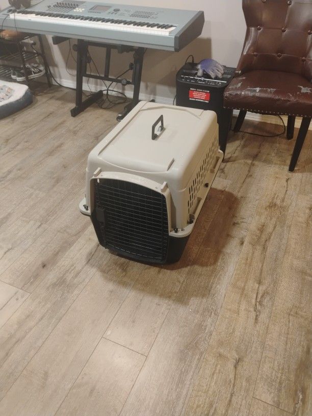 Large Pet Carrier - Pet Crate