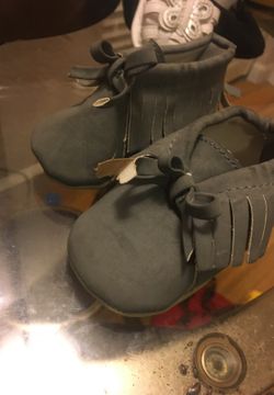 Newborn shoes