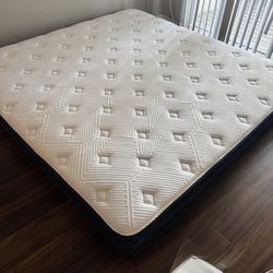 Living Spaces Revive 10" Premier Hybrid Medium Firm King Mattress
