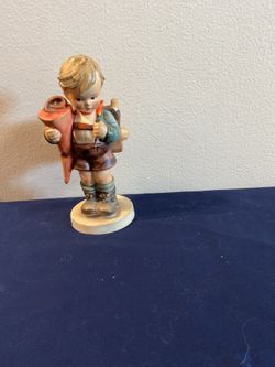 Little Scholar Hummel