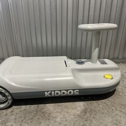 Kids Ride On Car With Cleaning Fun