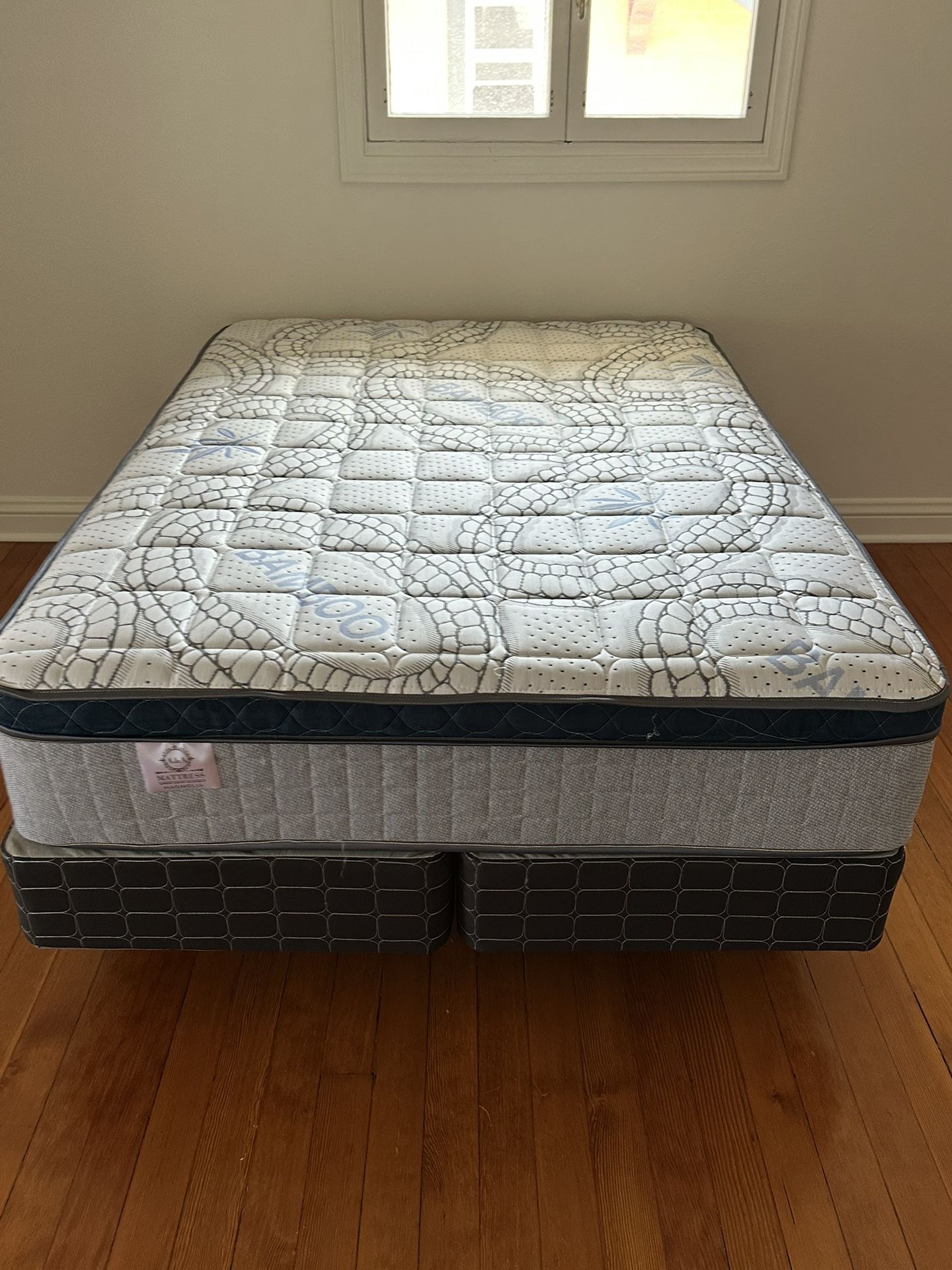 Full Size Mattress Pillow Top 12” Thick. All Sizes Available. Same Day Delivery. Brand New Mattresses