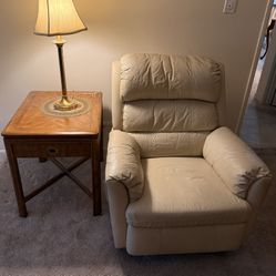 End Table With Lamp And Chair 